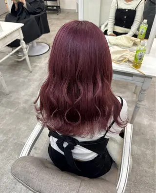 カラー 河野 さくらのヘアスタイル