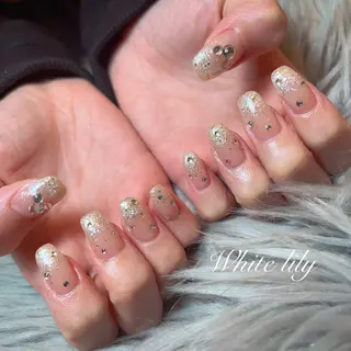 ネイル White lily所属・牧田 雅世のネイルデザイン