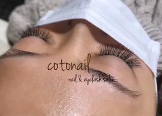 ミディアム マツエク・マツパ ツメトマツゲ .のネイルデザイン