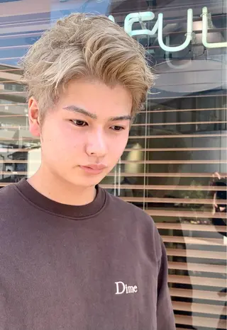 ショート カラー 園田 将士のヘアスタイル