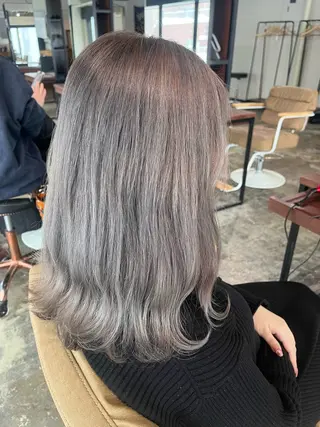 ミディアム カラー YUNA🍒 暖色カラーのヘアスタイル