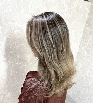 ロング カラー 池田 真衣のヘアスタイル