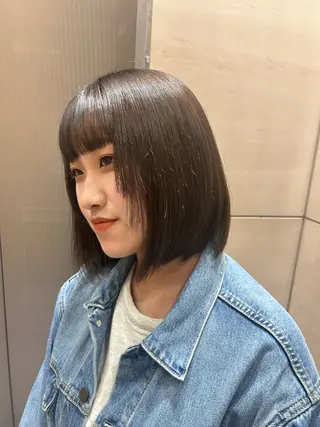 ショート カラー abilita MIYUのヘアスタイル