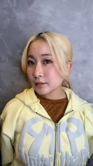 マツエク・マツパ 艶髪カラー💙ྀི/ アイ兼任👀/ミナルのヘアスタイル