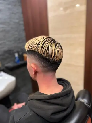 ショート メンズ ヒロ銀座新橋店所属・ヒロ銀座　さかうえ ひかる💈のヘアスタイル