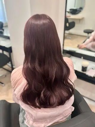ロング カラー 𝒎𝒐𝒆🩰 名駅/ヘアメ/韓国風のヘアスタイル
