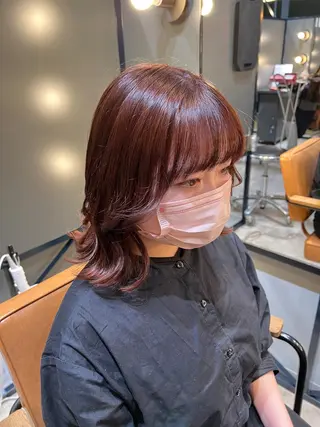 ミディアム カラー ノイシキ サキのヘアスタイル
