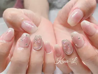 ネイル 芦辺 香奈のネイルデザイン
