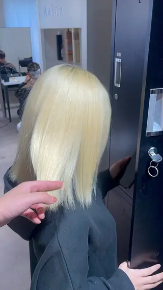 ミディアム カラー 🇰🇷ハイトーン× 韓国レイヤー레이어드のヘアスタイル