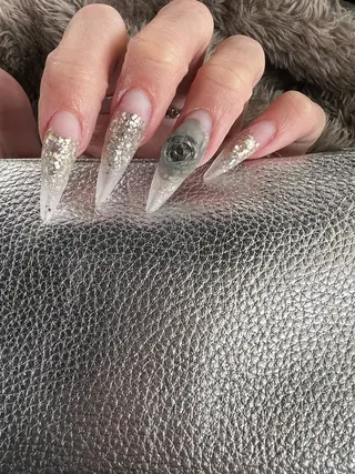 ネイル UnCRAIL.笹塚 ERI.のネイルデザイン