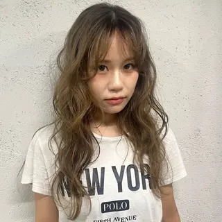 ロング 艶々ダブルカラー 💚Rina💚🍨のヘアスタイル