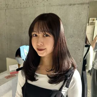 セミロング Lomalia Yuukaのヘアスタイル