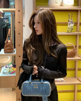 ロング カラー 中韓🇨🇳🇰🇷 🤍TAKAHIROのヘアスタイル