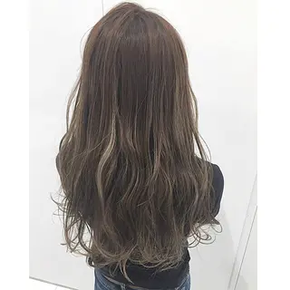 ロング カラー ヘアアレンジ 透明感♡︎♡︎ 佐々木早苗のヘアスタイル