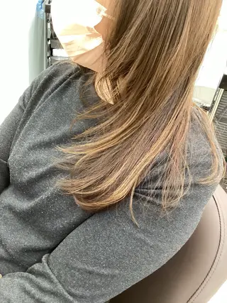セミロング a-o岡野　こやま しんぺいのヘアスタイル