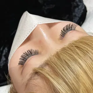 マツエク・マツパ アイブロウ Ray+beauty 住吉店 ＊ 桐山美優のマツエク・マツパデザイン