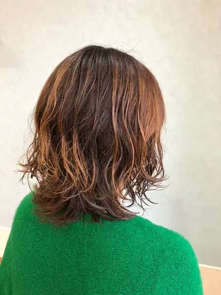ミディアム 大野 まゆのヘアスタイル