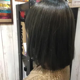 ミディアム カラー embrace エンブレイスのヘアスタイル