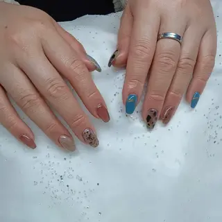 ネイル 金井 奈々のネイルデザイン