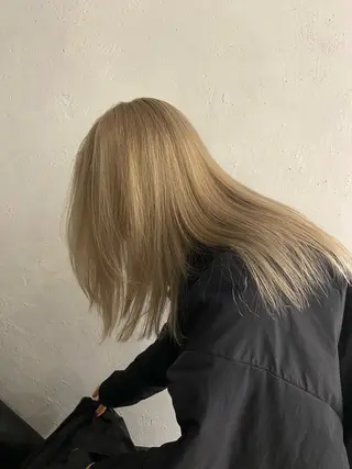 セミロング カラー 吉武 茂暉のヘアスタイル