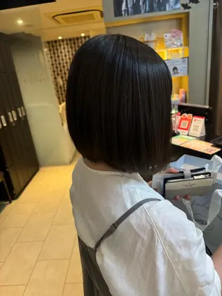 ミディアム 西村 亜弥のヘアスタイル