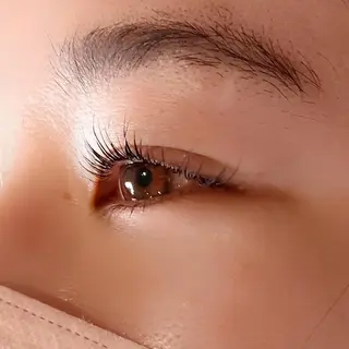 マツエク・マツパ aim所属・H Mizukiのマツエク・マツパデザイン