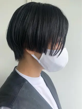 ショート nuu所属・💜ショート💜 ウルフ、ボブ二色亜美のヘアスタイル