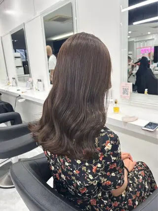 ロング カラー 海外風ブリーチなし 🫒Rion🫒🩶のヘアスタイル