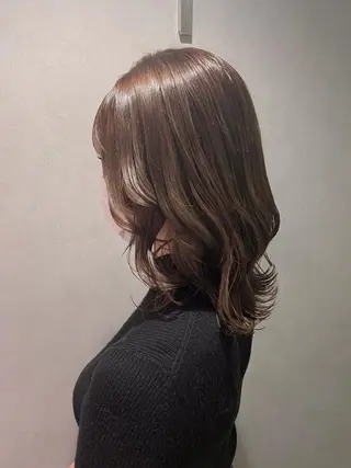 ミディアム カラー とびまつ /ショート/脱白髪染のヘアスタイル