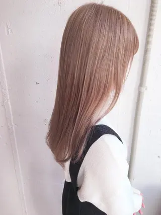 セミロング カラー Fuuu《フゥ》所属・シノザキ シンゴのヘアスタイル
