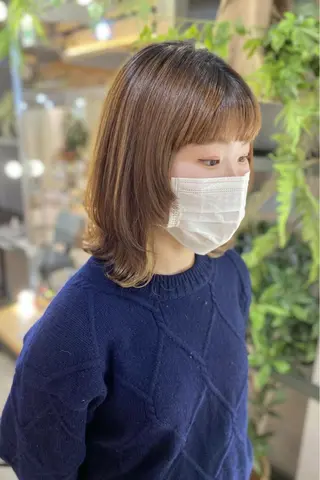 ミディアム 菊地 紗矢のヘアスタイル