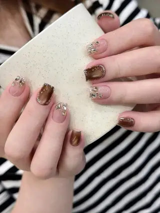 ネイル T. Leeのネイルデザイン