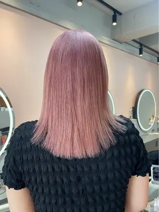 カラー 博多ブリーチ× 透明感/縮毛矯正のヘアスタイル