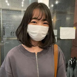 ミディアム カラー ヘアアレンジ fifth所属・センターパート／マッ シュ／パーマ　あさみのヘアスタイル