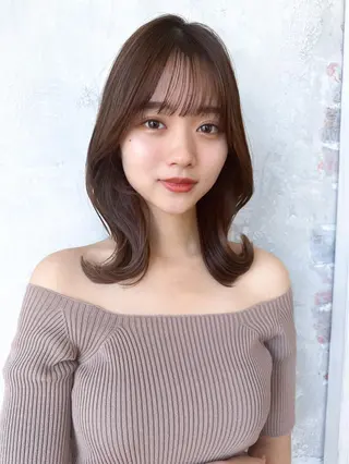 ミディアム カラー 顔周り/くびれヘア 韓国ヘア💕風間るなのヘアスタイル