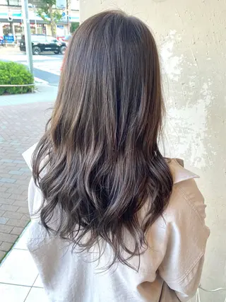 ロング カラー 森 早希絵のヘアスタイル