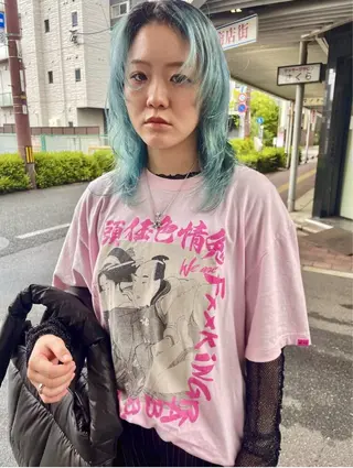 ミディアム カラー kotomi .のヘアスタイル