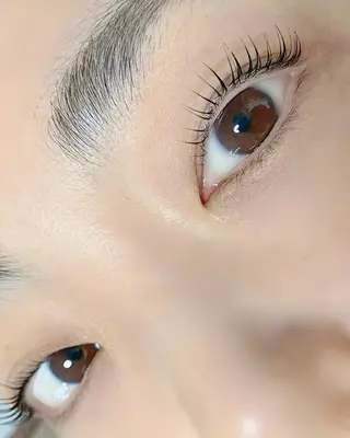 マツエク・マツパ Charme Esbeaute所属・LEDマツエク まつげパーマのマツエク・マツパデザイン