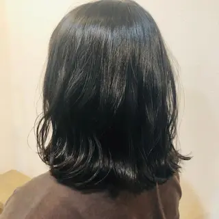 カラー oceano🌎小林 穂乃花のヘアスタイル