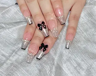 ネイル Salon de Minuit🦩のネイルデザイン