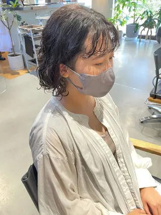 ミディアム momo 岡崎のヘアスタイル