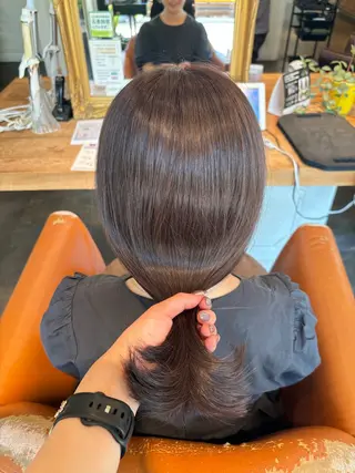 セミロング カラー 髪質改善カラー ベージュ🤎YUMEのヘアスタイル