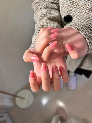 ミディアム ネイル 𝐞𝐚𝐜𝐡 nanami🩰のネイルデザイン