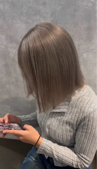 ショート 🌐NATSUMI 🌐【寒色カラー】のヘアスタイル