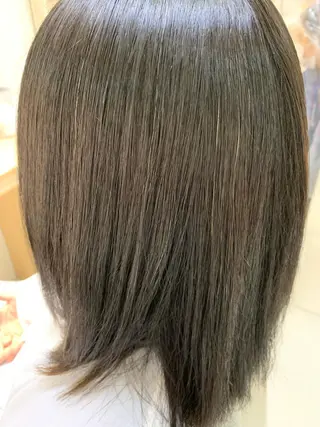 副店長 星野 梨南葉のヘアスタイル