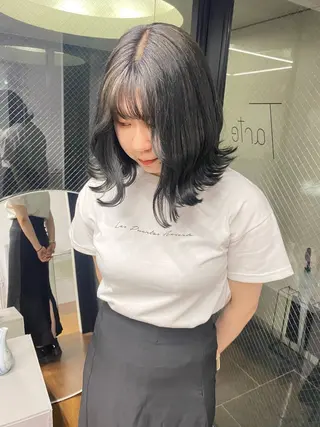 カラー 柔らかストレートと ツヤカラー/和田陽向のヘアスタイル