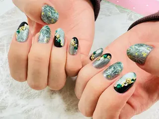 ネイル ユリシスネイル 担当近藤のネイルデザイン