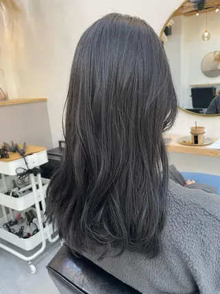 ロング カラー 高梨 菜々のヘアスタイル