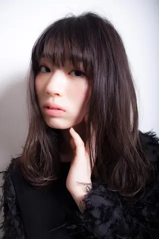 セミロング カラー RESBORN所属・長岡 大偉のヘアスタイル