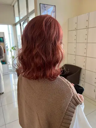 ミディアム 牧野 佳樹のヘアスタイル
